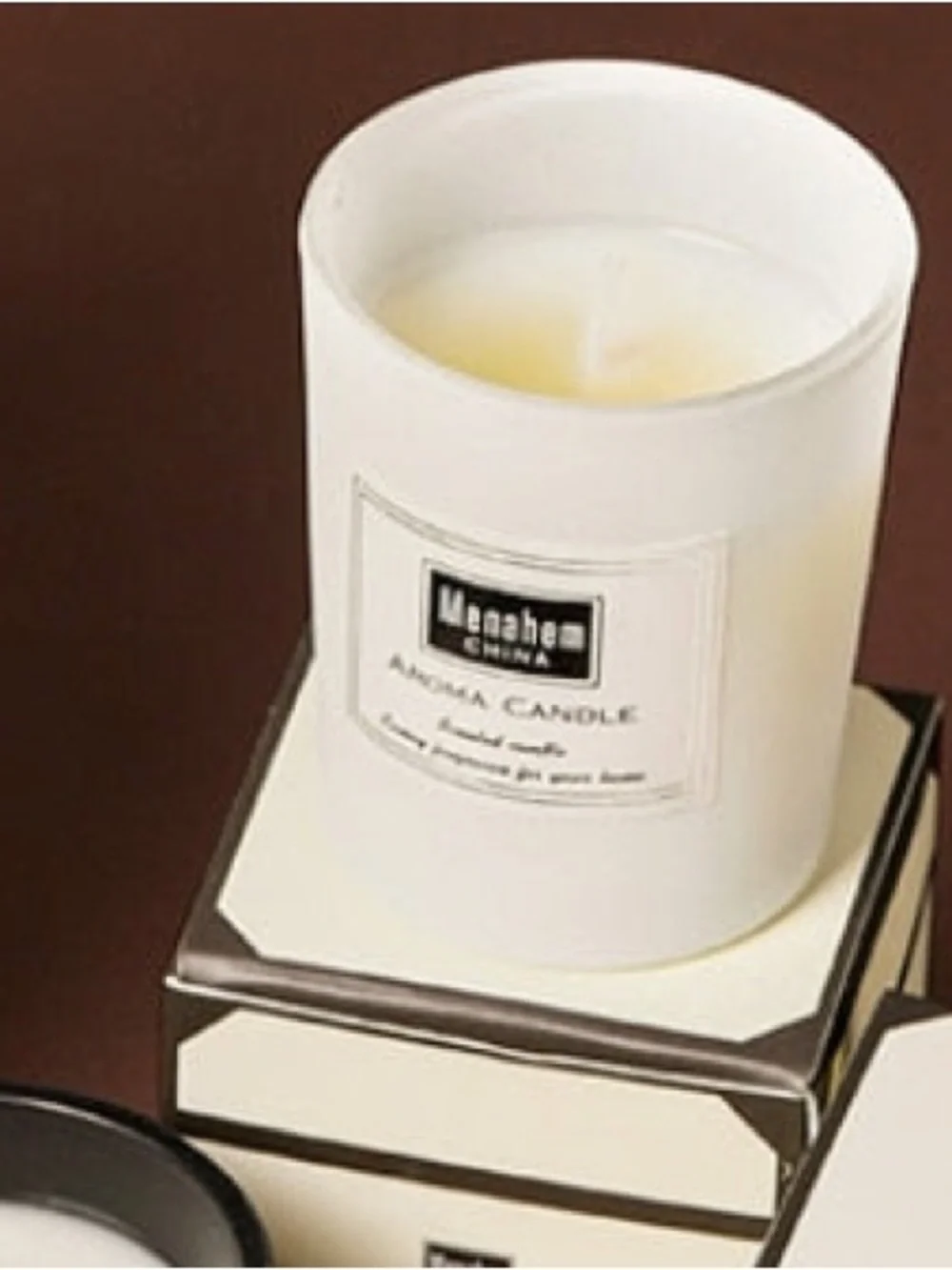 NEW Menahem Natural Soy Aroma Therapy Candle - Wild Bluebell